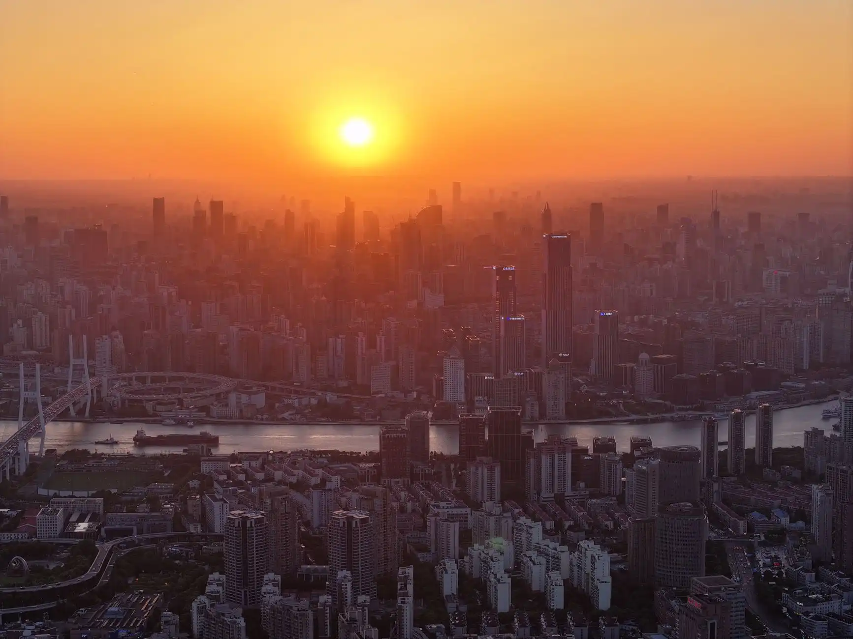 沈阳马克马丁美发沙龙2024年度热门发型设计趋势解析
