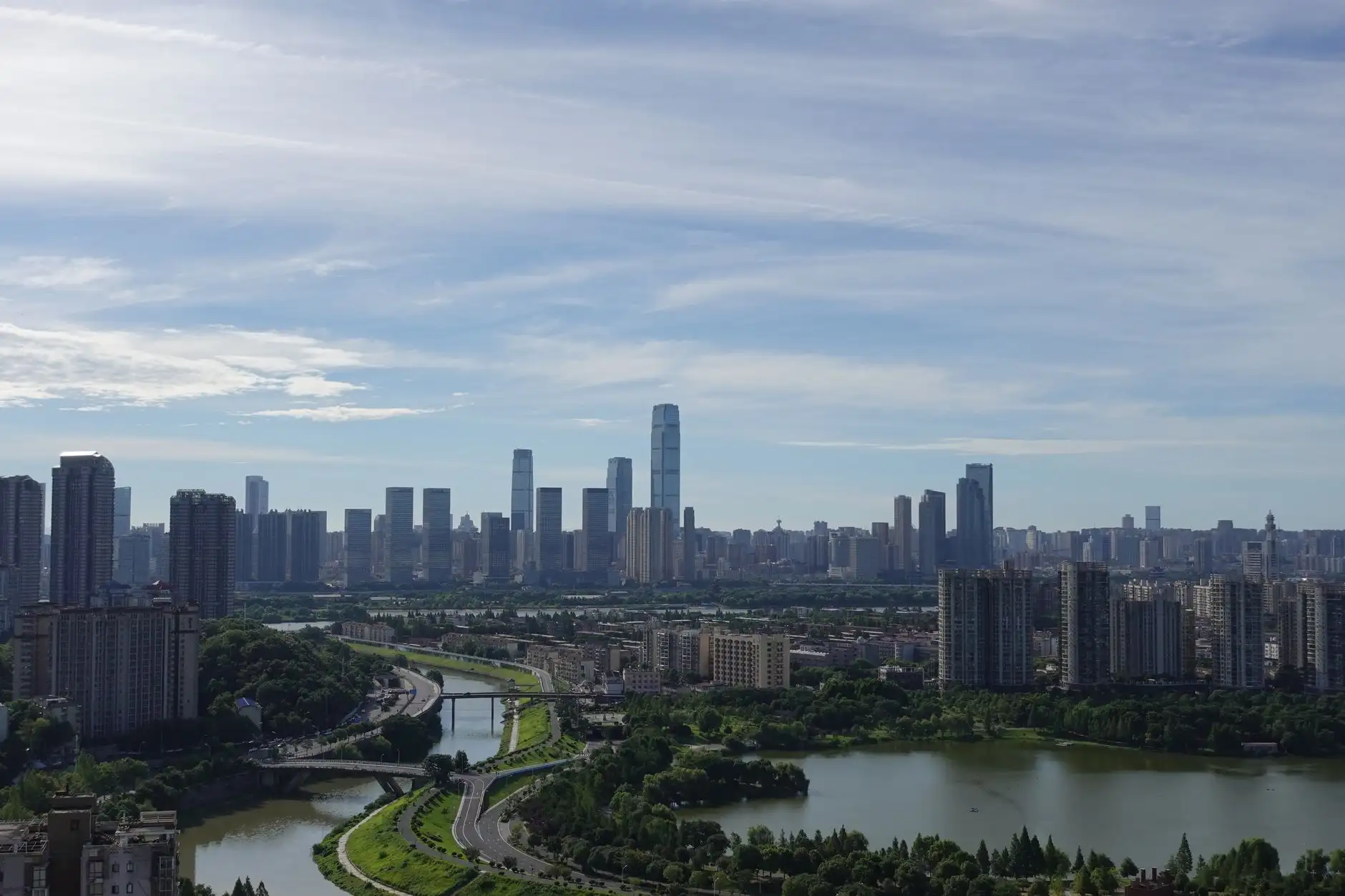 马克马丁美发店发型设计技术流程与质量管控要点详解