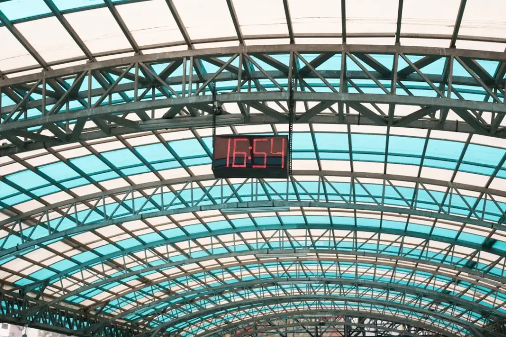 沈阳马克马丁美发沙龙2024年主流发型设计技术优势解析