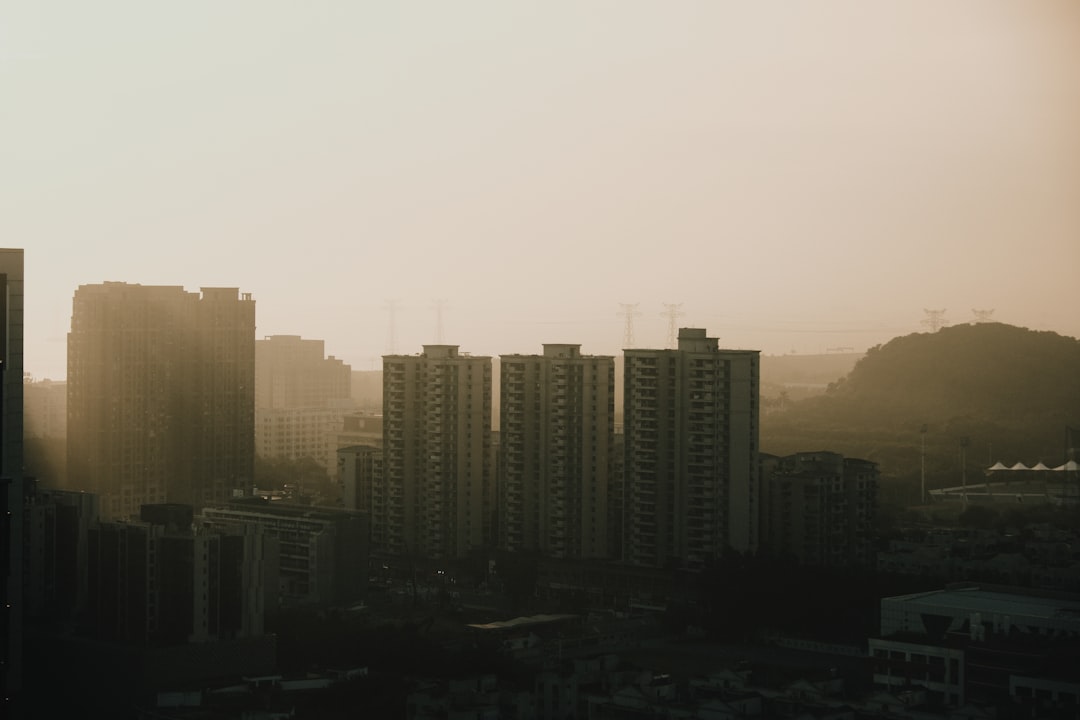 马克马丁美发沙龙发型设计中的脸型匹配方案解析
